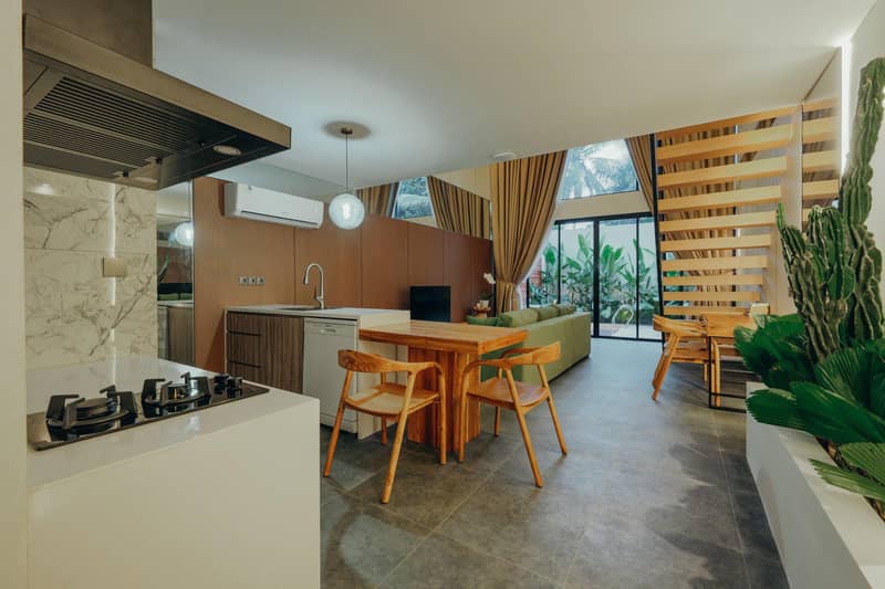 New stylish townhouse complex surrounded by jungle, Gianyar, Bali, Indonesia — photo 3