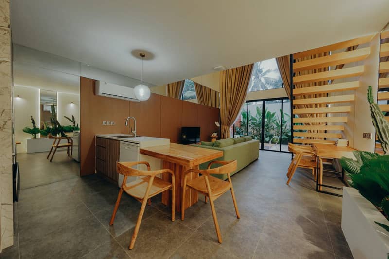 New stylish townhouse complex surrounded by jungle, Gianyar, Bali, Indonesia — photo 2