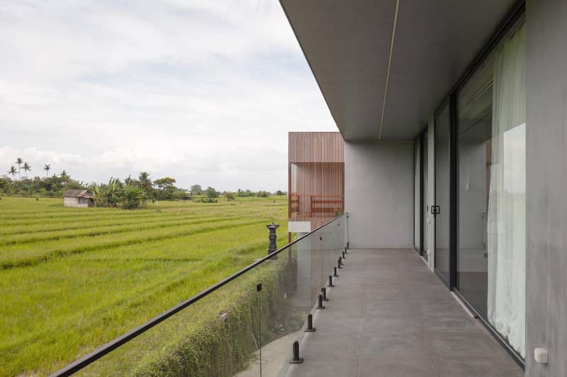 New complex of apartments and villas within walking distance of the beach, Nuanu City, Bali, Indonesia — photo 9