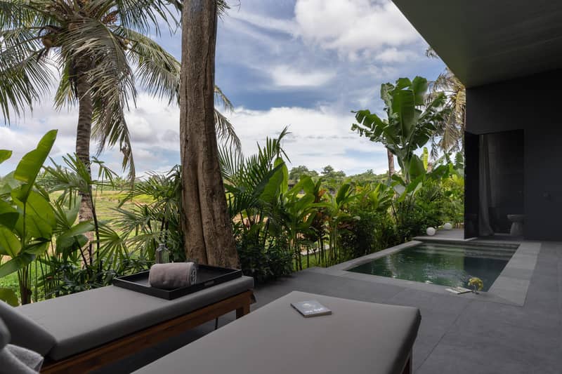 New complex of apartments and villas within walking distance of the beach, Nuanu City, Bali, Indonesia — photo 2