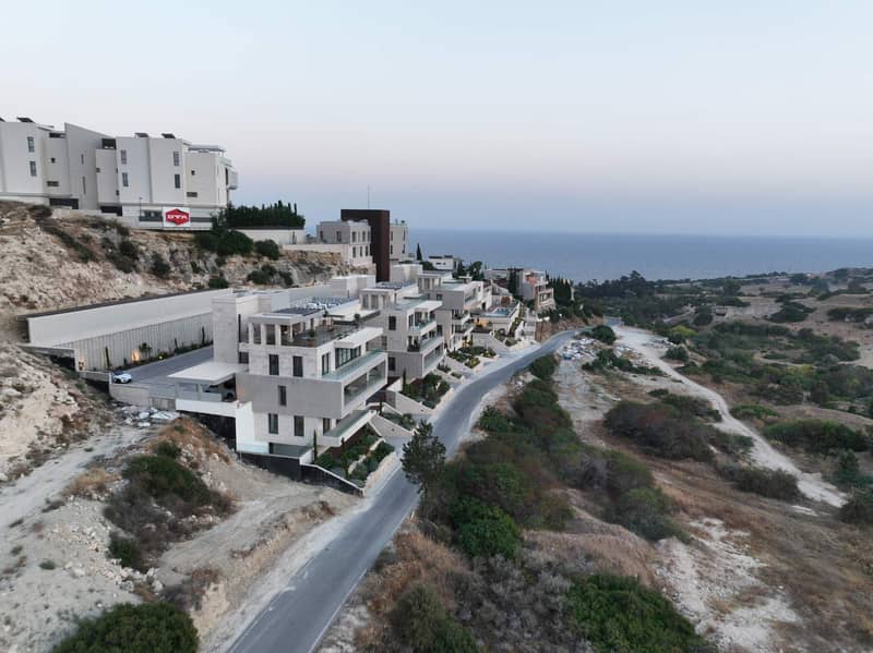 1 new flats in residential complex in Agios Tychonas — photo 3