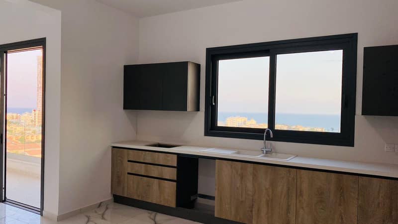 Apartments and townhouses in a prestigious residential complex just 400 m from the sea, Limassol, Cyprus — photo 6
