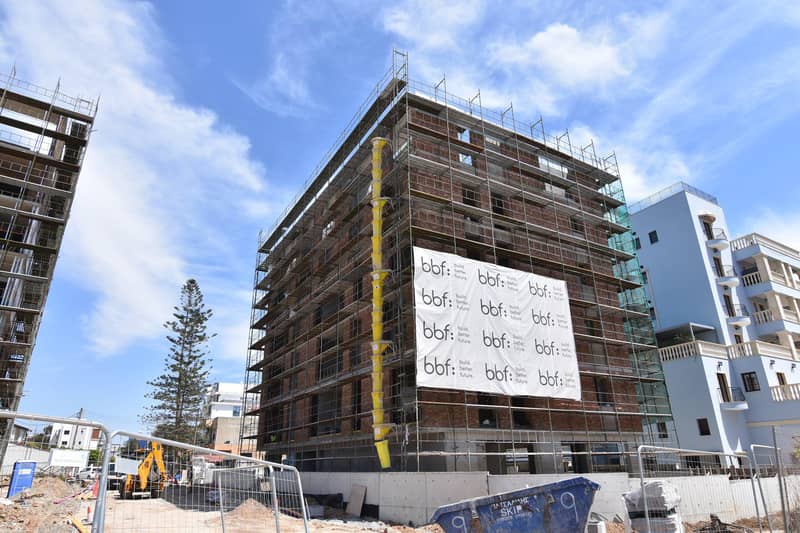 New residence with a swimming pool in a prestigious and quiet area, 500 meters from the beach, Limassol, Cyprus — photo 27