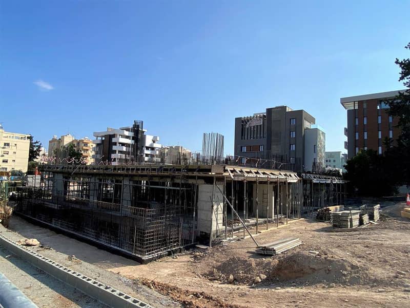 New residence with a swimming pool in a quiet and prestigious area, 350 meters from the beach, Limassol, Cyprus — photo 30