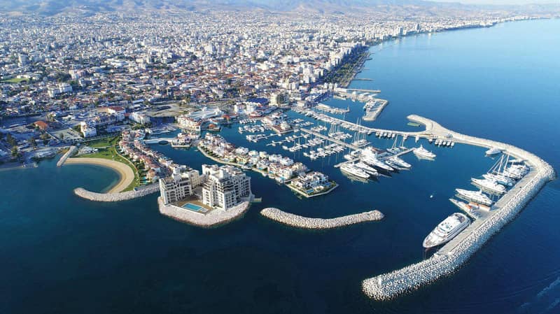 Luxury residence with its own yacht marina, restaurants and spa, near the center of Limassol, Cyprus — photo 10