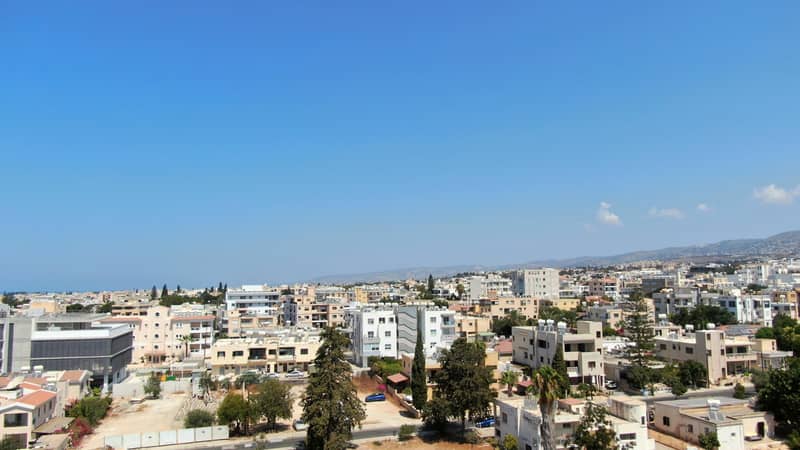 Premium residence in a quiet area, in the center of Paphos, Cyprus — photo 13