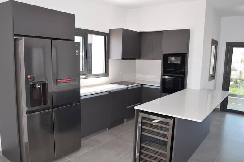 Residence in a quiet premium residential area, close to the beach, Yeroskipou, Paphos, Cyprus — photo 5