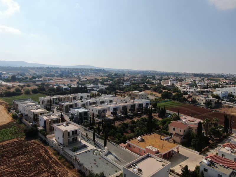 Complex of villa with picturesque views near the beach and the center of Paphos, Chloraka, Cyprus — photo 14