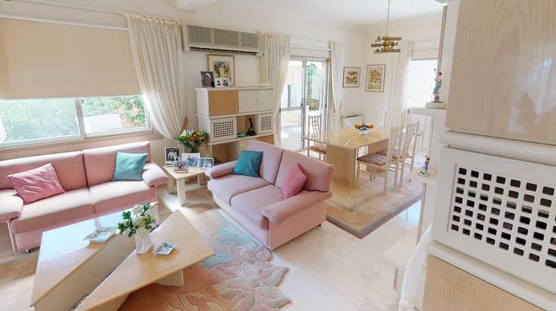 Luxury beachfront villas in Coral Bay, Cyprus — photo 2