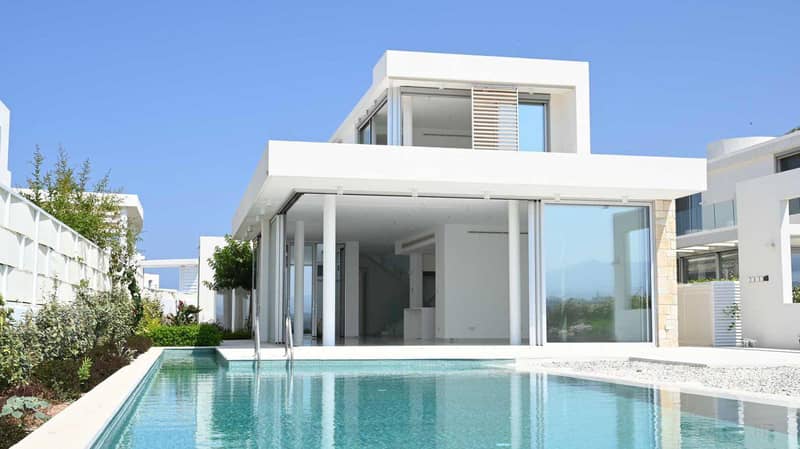 Gated beachfront complex of villas, Coral Bay, Cyprus — photo 12