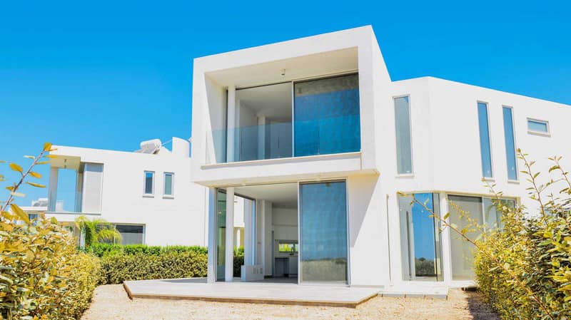 Gated beachfront complex of villas, Coral Bay, Cyprus — photo 13
