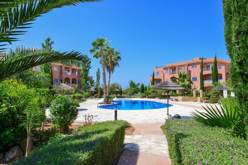 New residence with swimming pools near the beach, Paphos, Cyprus — photo 4