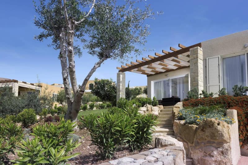 Luxury apartments and villas in a gated residence with swimming pools, Chloraka, Cyprus — photo 9