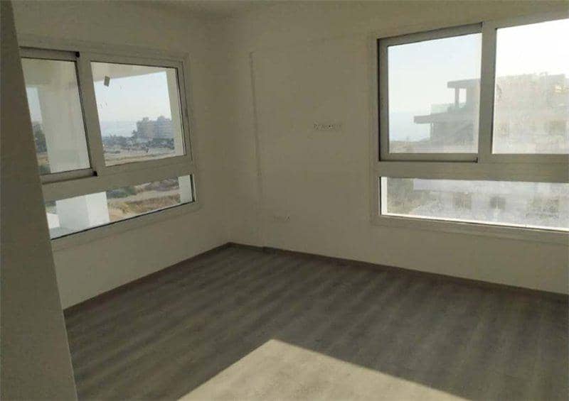 Резиденция с террасой на крыше в 80 метрах от пляжа, Ларнака, Кипр — фото 2