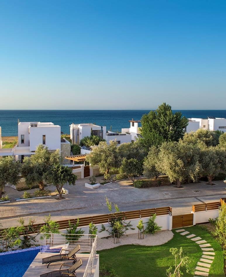 Luxury front line villas in elite beach complex, Polis, Cyprus — photo 14
