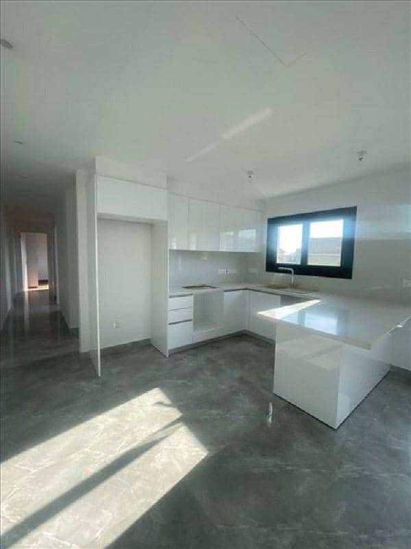 Residence with a parking in a prestigious area of Limassol, Cyprus — photo 5