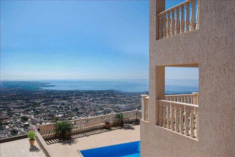 Complex of villas with swimming pools close to the beach, Peyia, Cyprus — photo 12
