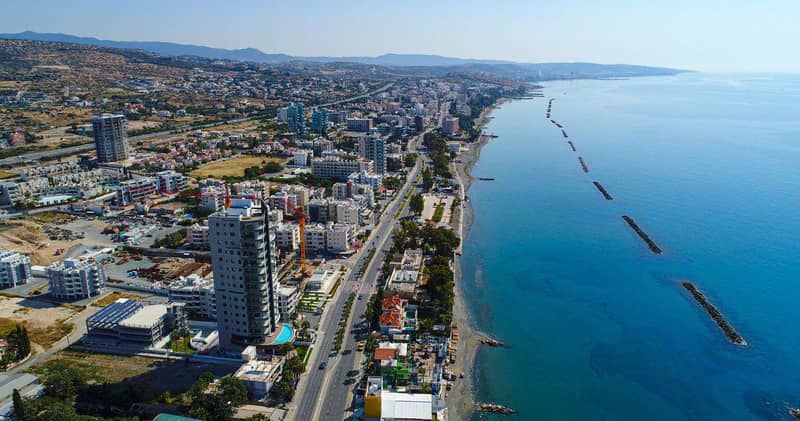 Резиденция с садом в 100 метрах от моря, Мутайяка, Кипр — фото 7