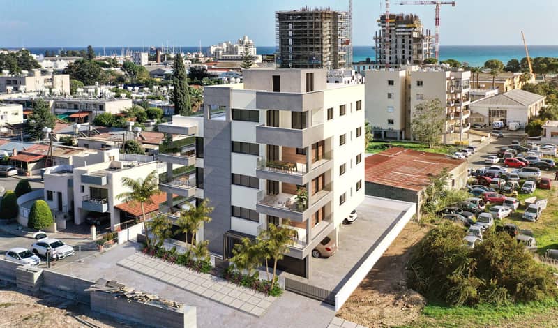 Low-rise residence close to Limassol Marina, Cyprus — photo 13