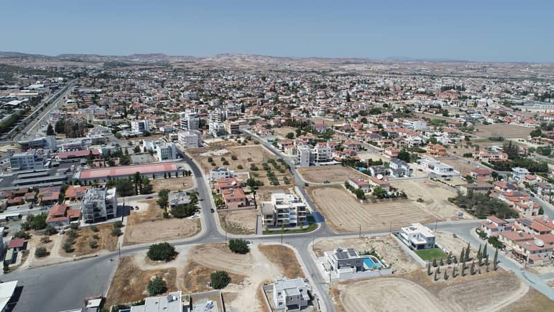 New low-rise residence in a prestigious residential area of Larnaca, Cyprus — photo 25