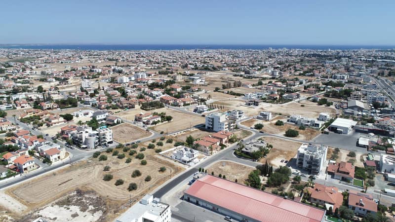 New low-rise residence in a prestigious residential area of Larnaca, Cyprus — photo 23