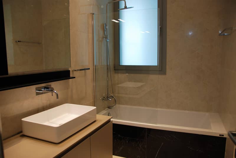 Gated residence with a swimming pool and lounge areas at 75 meters from the sea, Agios Tychonas, Cyprus — photo 7