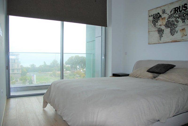 Gated residence with a swimming pool and lounge areas at 75 meters from the sea, Agios Tychonas, Cyprus — photo 5