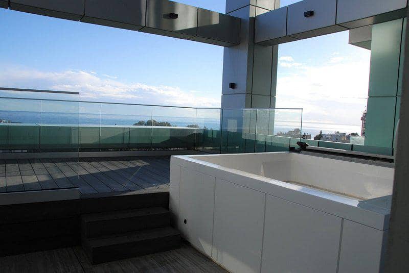 Gated residence with a swimming pool and lounge areas at 75 meters from the sea, Agios Tychonas, Cyprus — photo 11