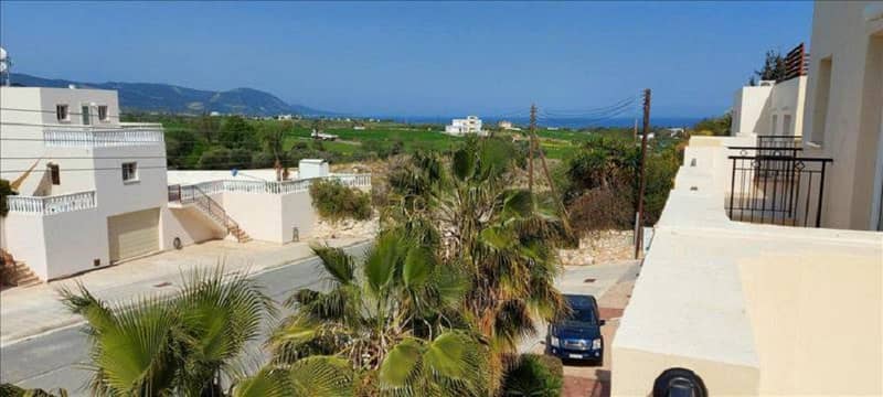 Residence with a swimming pools and a garden in a prestigious area, Polis, Cyprus — photo 4