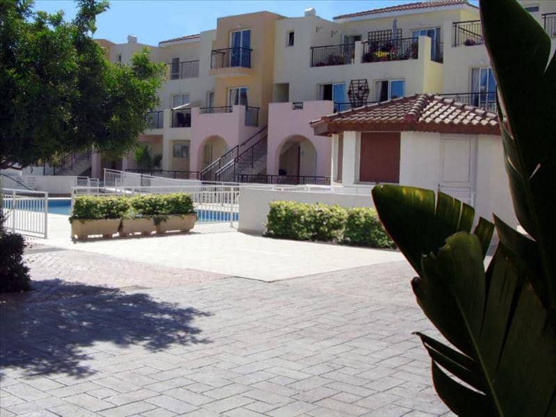 Residence with a swimming pools and a garden in a prestigious area, Polis, Cyprus — photo 6