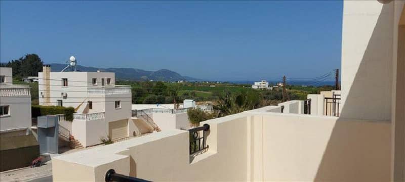 Residence with a swimming pools and a garden in a prestigious area, Polis, Cyprus — photo 3