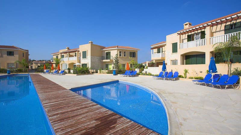 Complex of townhouses with swimming pools, Polis, Cyprus — photo 11