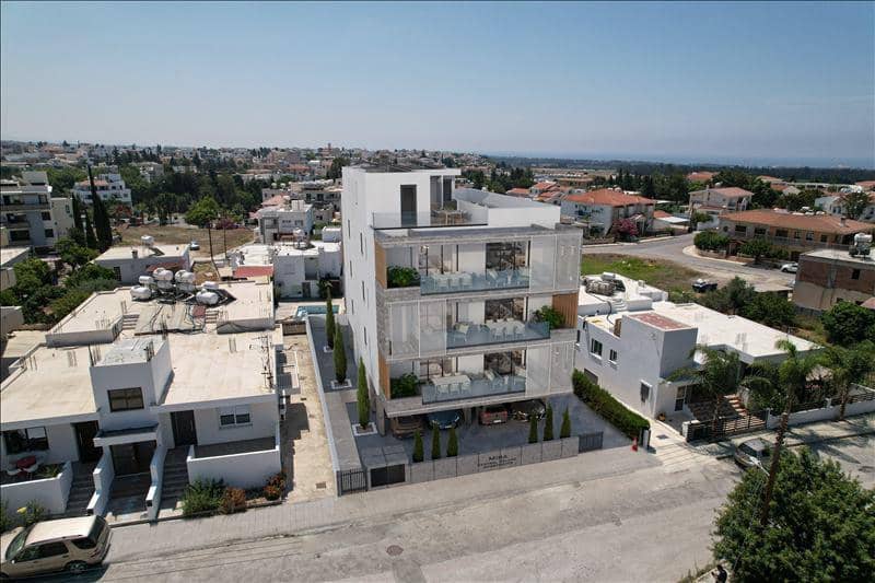 New low-rise residence close to the beach, Paphos, Cyprus — photo 9