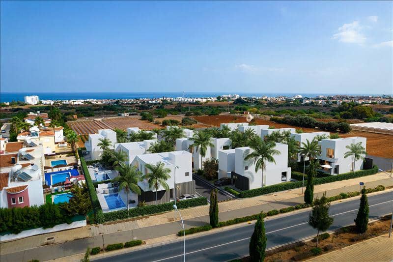 Complex of villas with swimming pools at 700 meters from the beach, Pernera, Cyprus — photo 26
