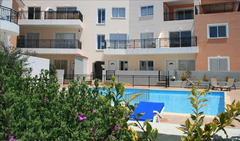 Residence with a swimming pool near beaches and the promenade, Paphos, Cyprus — photo 2