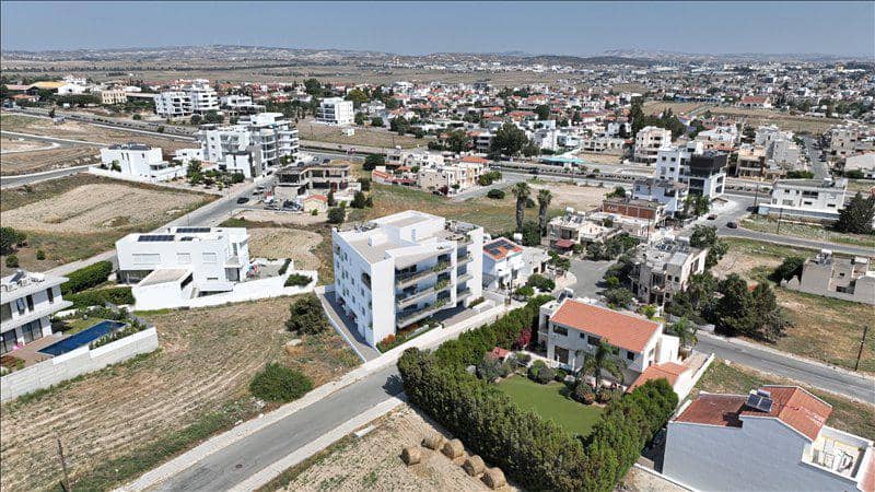 New residence with a pictureque view, Larnaca, Cyprus — photo 11