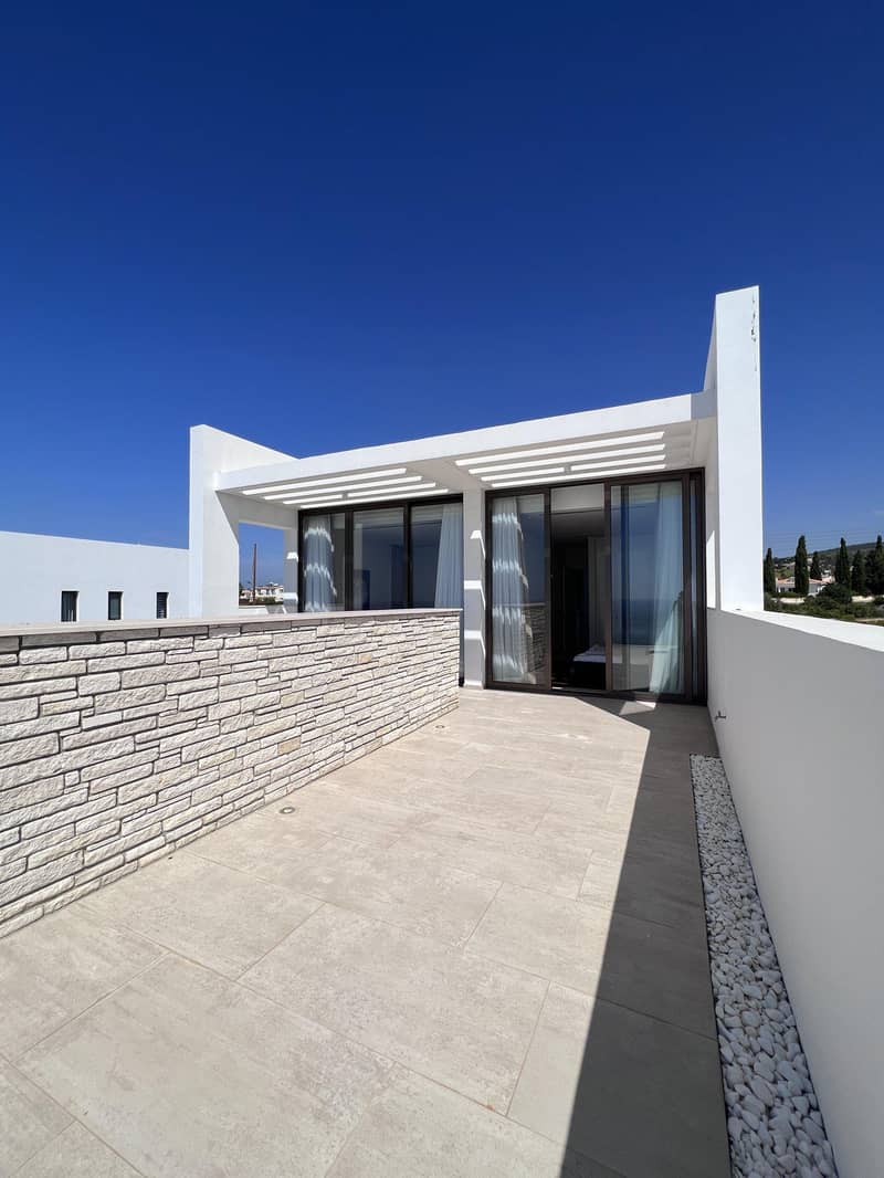 New residential complex of villas with swimming pools and sea views in Paphos, Cyprus — photo 4