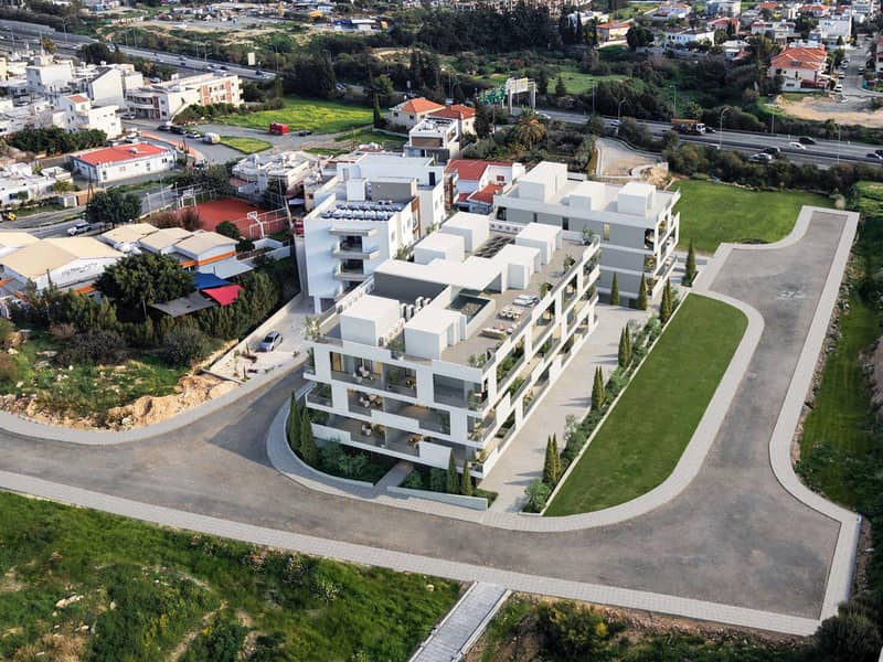 Residential complex with a swimming pool near a school, Agios Athanasios, Cyprus — photo 8