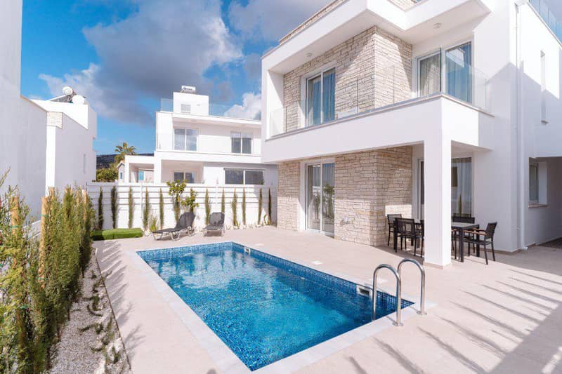 1 new villa in residential complex in Peyia — photo 2