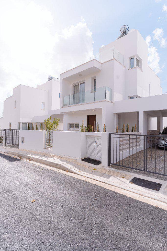 1 new villa in residential complex in Peyia — photo 3