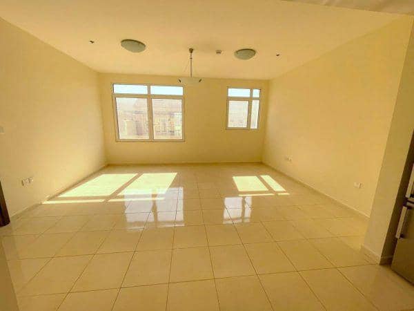 Apartments in Astoria complex by Segrex for residence visa with yields starting from 4.9%, in quiet area of JVC, Dubai, UAE — photo 4