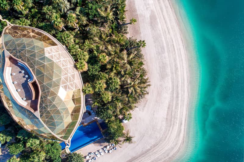 Первоклассный жилой и отельный комплекс The Heart of Europe от Kleindienst Group на островах, The World Islands, Дубай, ОАЭ — фото 7