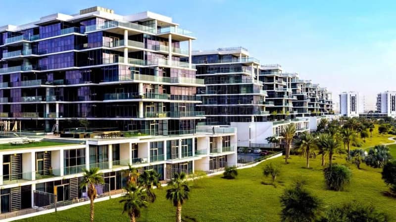 Luxury residence Jasmine with green areas and a spa in the prestigious area of Damac Hills, Dubai, UAE — photo 4