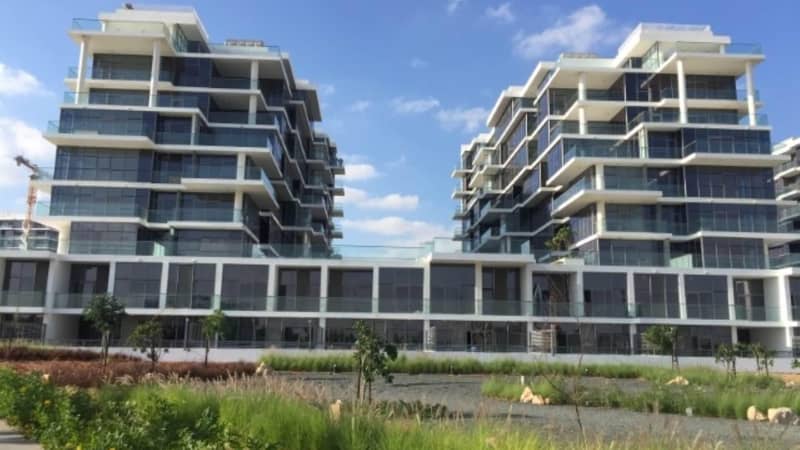 Luxury residence Jasmine with green areas and a spa in the prestigious area of Damac Hills, Dubai, UAE — photo 3