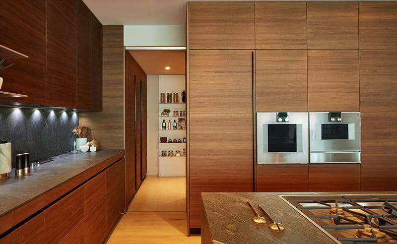 Exclusive beachfront residence One in the prestigious area of Palm Jumeirah, Dubai, UAE — photo 5
