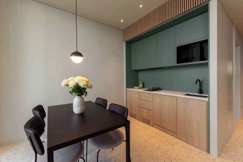 UPSIDE Living — furnished apartments in a new residence by SRG Holding with a swimming pool and conference rooms in the modern district of Business Bay, Dubai — photo 7