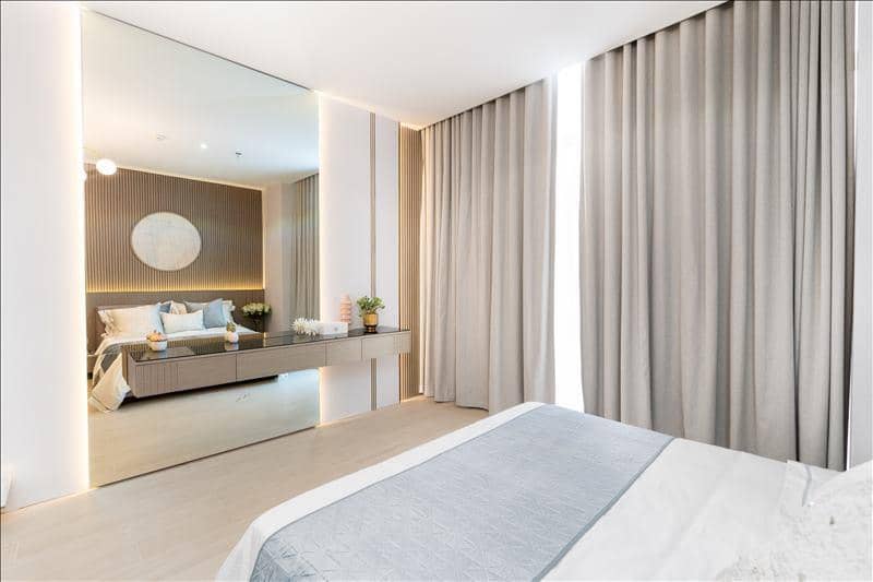 Новая резиденция Q Gardens Loft с бассейном и кинотеатром в районе JVC, в центре Дубая, ОАЭ — фото 4