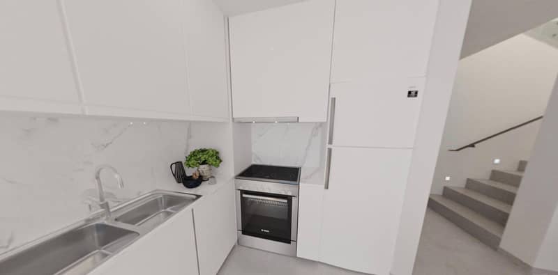 Закрытый комплекс таунхаусов Cherrywoods с бассейном, школами и ресторанами, Dubailand, Дубай, ОАЭ — фото 4