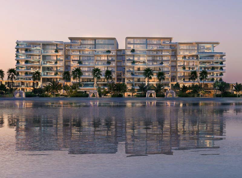 New luxury waterfront residence Alba with a private beach and a spa center in the exclusive area, Palm Jumeirah, Dubai, UAE — photo 3
