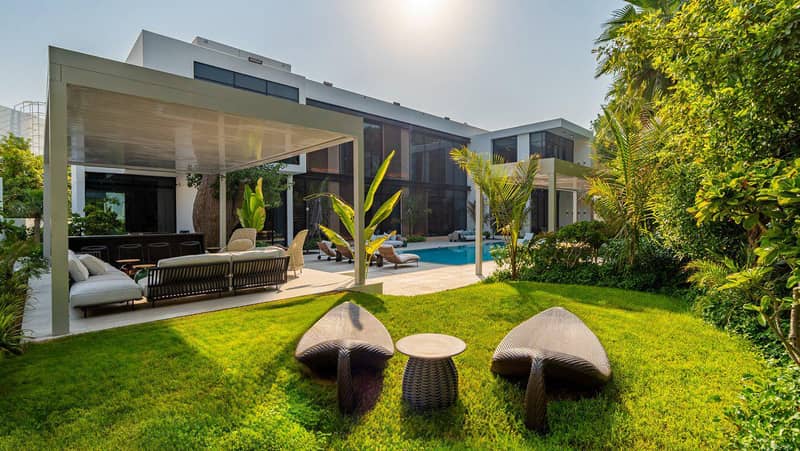 Furnished villa R9 Mansion with a swimming pool and a garden, Al Barari, Dubai, UAE — photo 2